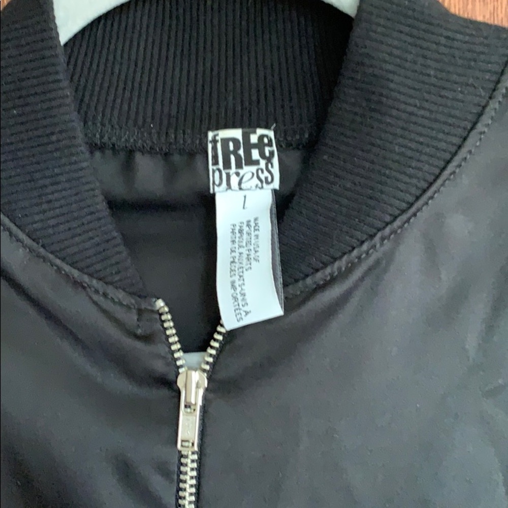 Bomber - Picture 2 of 3